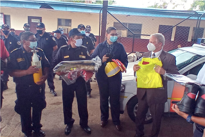 donacion-alemania-bomberos-leon